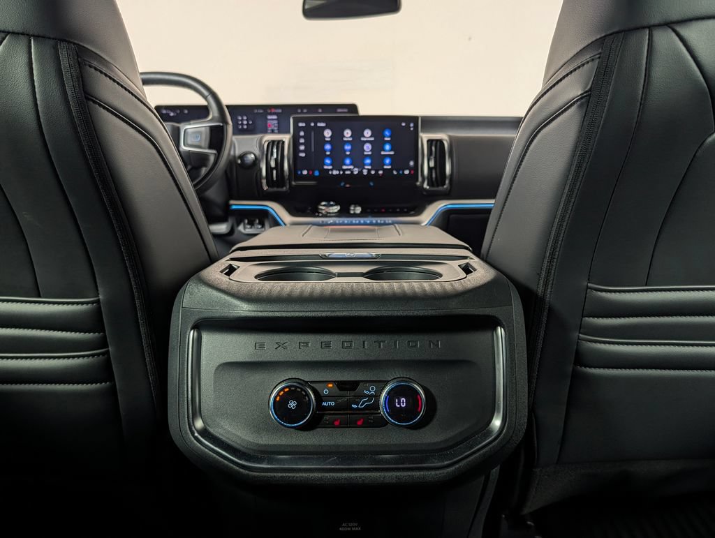 Certified 2025 Ford Expedition Platinum w/ Stealth Performance Package AWD/4WD image 15