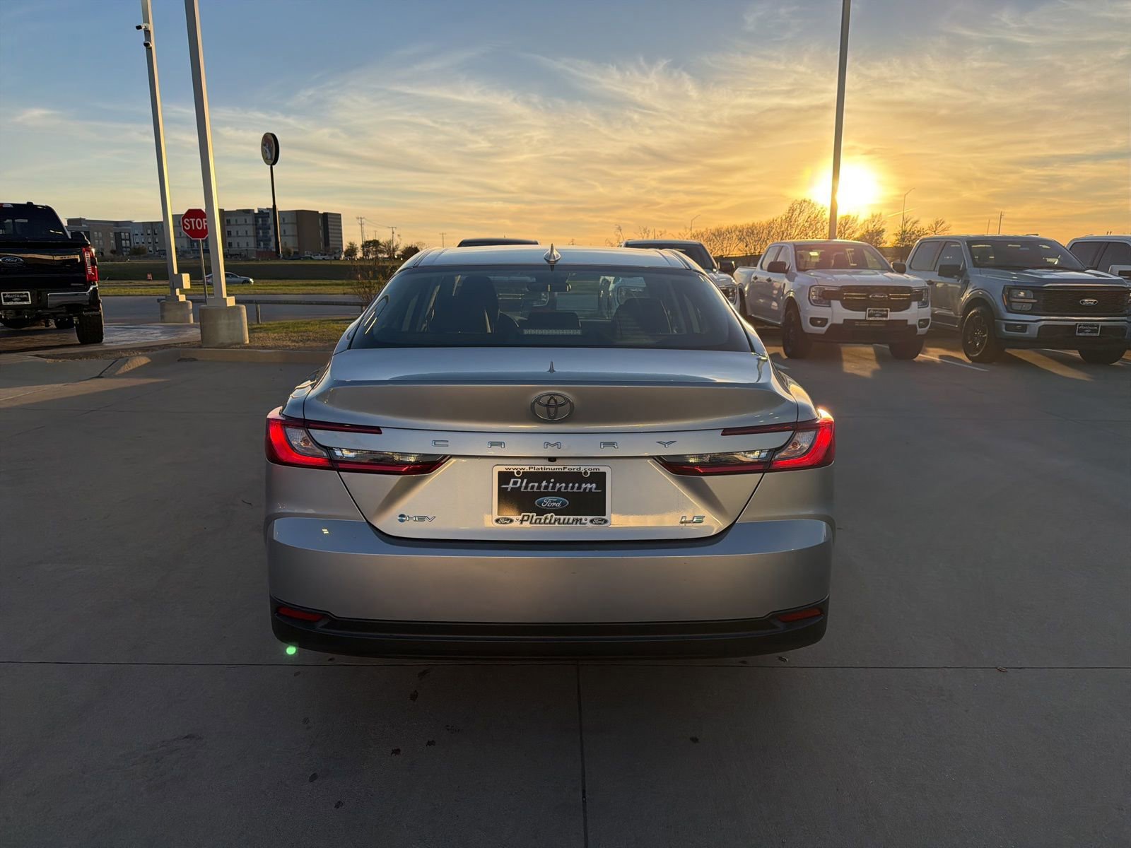 Used 2025 Toyota Camry LE image 5