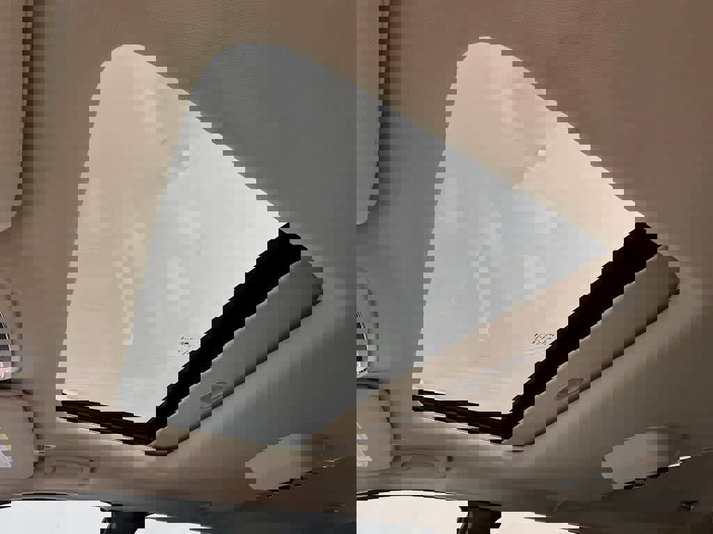 Used 2019 Dodge Durango Citadel w/ Technology Group image 32