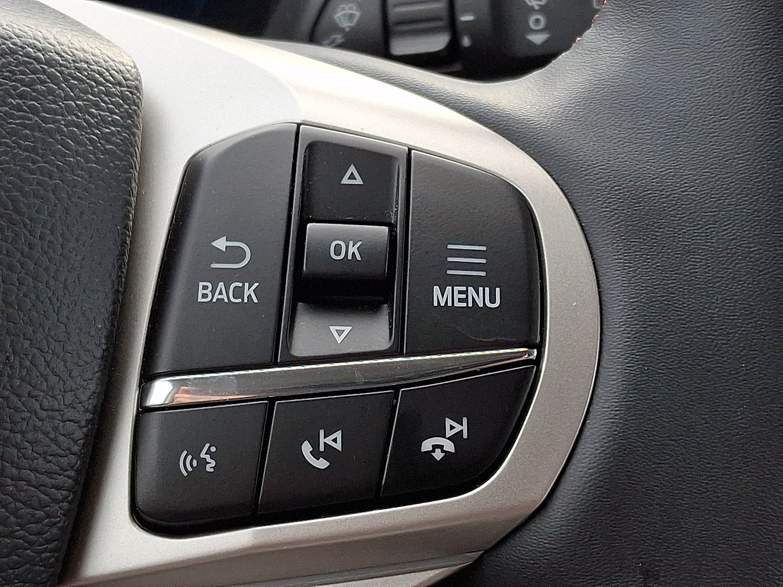 Certified 2026 Ford Explorer Active w/ Active Comfort Package RWD image 20