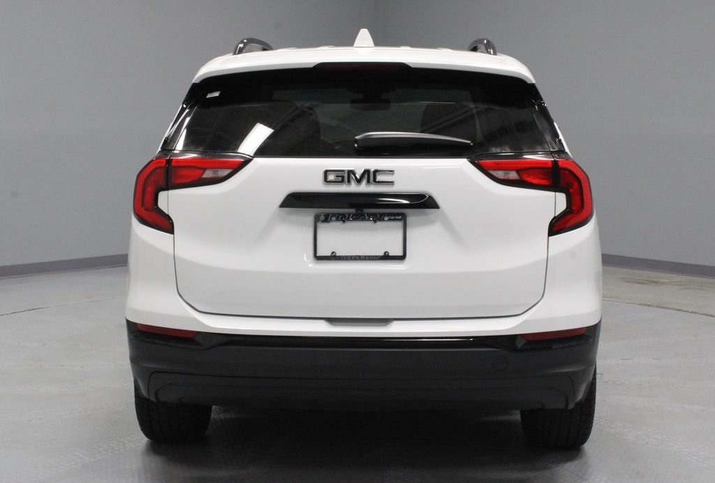 Used 2020 GMC Terrain SLE w/ Elevation Edition FWD image 9