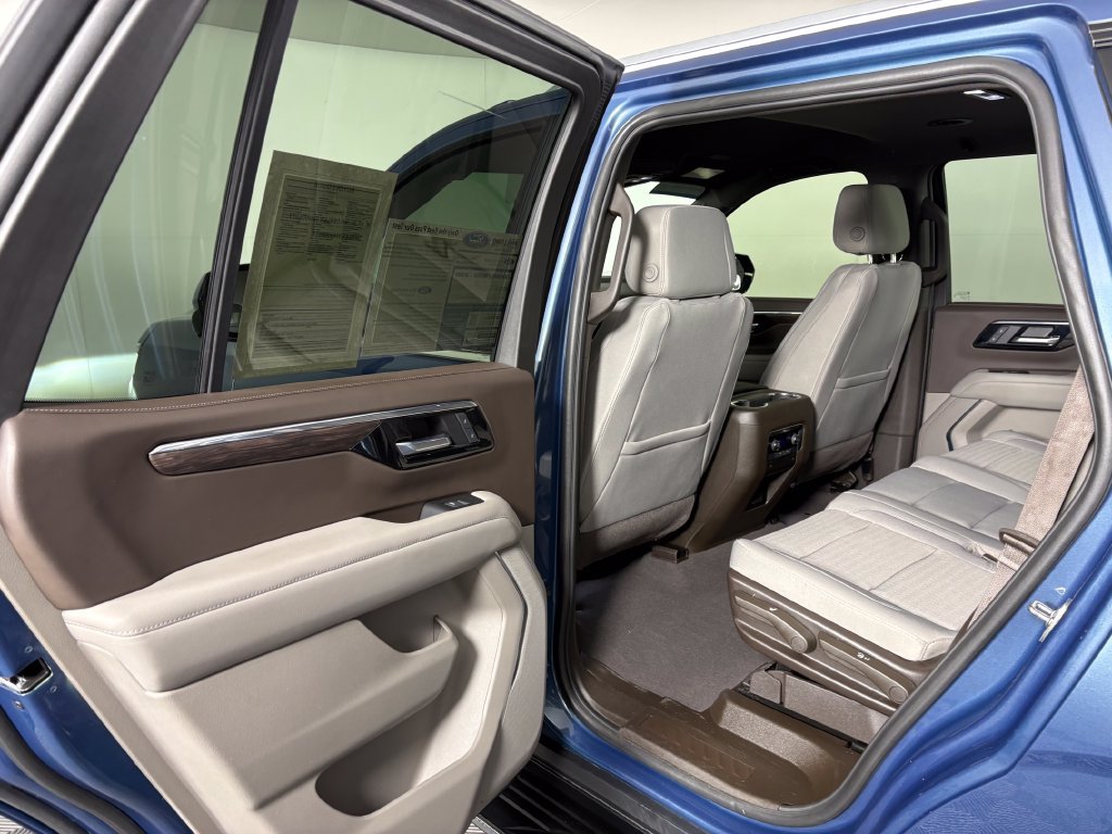 Used 2025 Chevrolet Tahoe LS RWD image 27