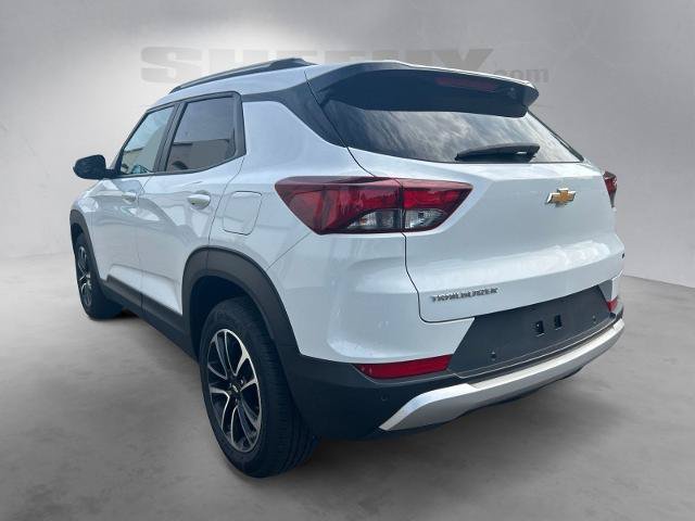 Used 2024 Chevrolet TrailBlazer LT w/ LT Cold Weather Package FWD image 14