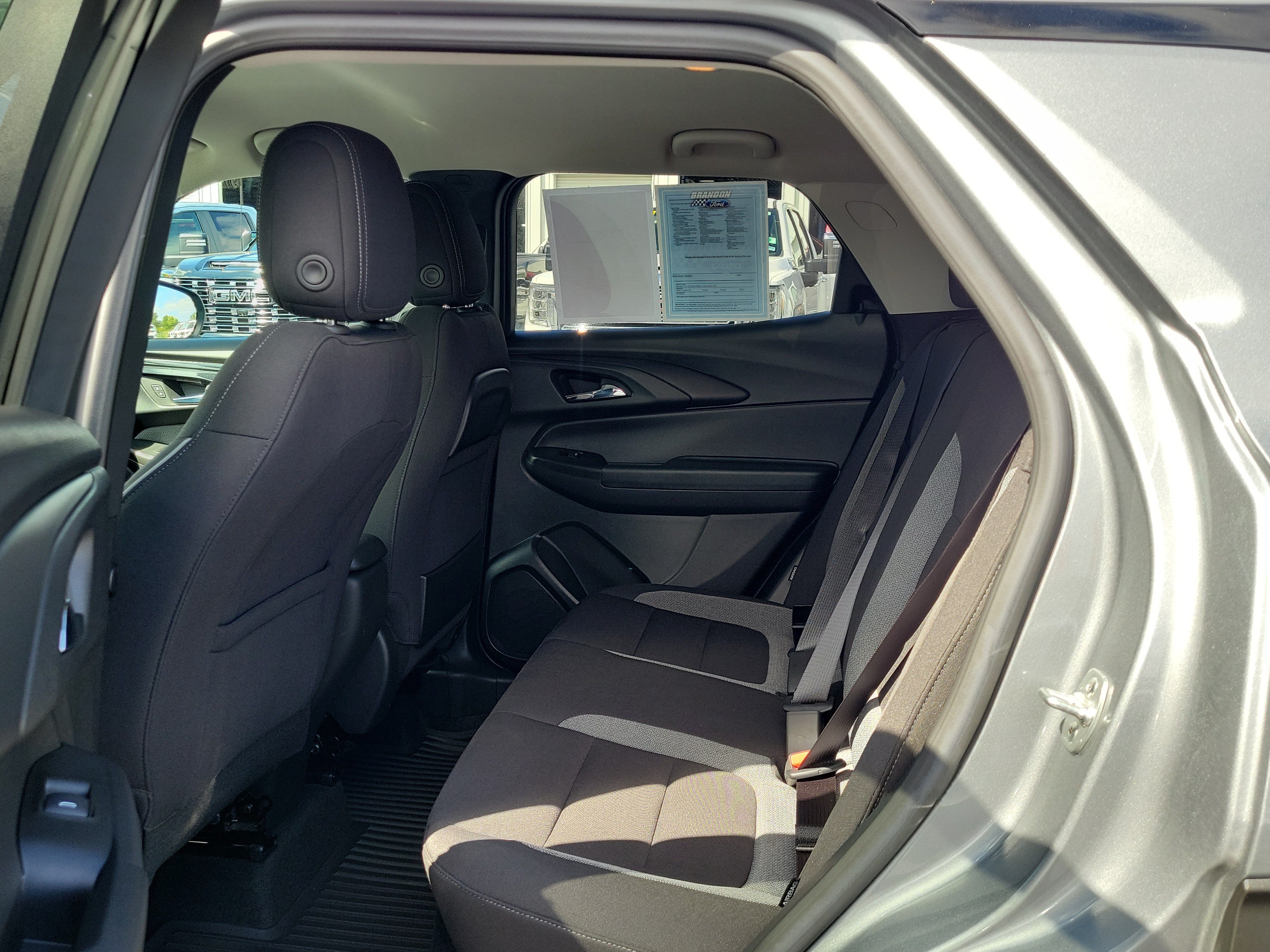 Used 2024 Chevrolet TrailBlazer LT FWD image 13