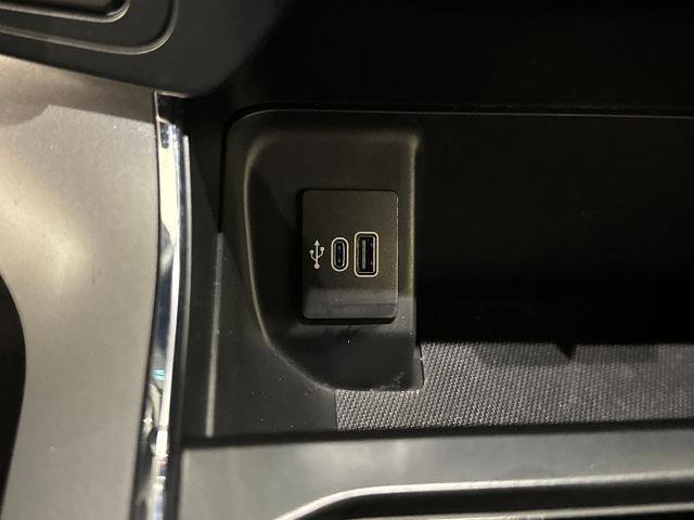 Certified 2025 Ford F150 XLT w/ Equipment Group 302A MID AWD/4WD image 22