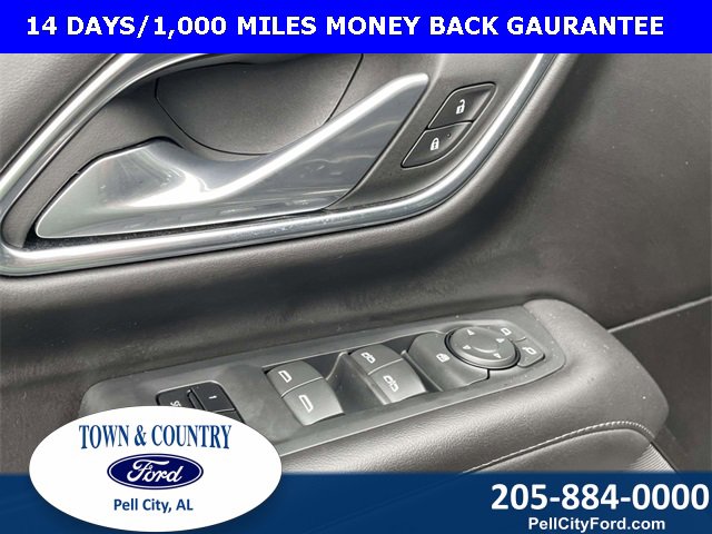 Used 2024 Chevrolet Suburban LT image 11