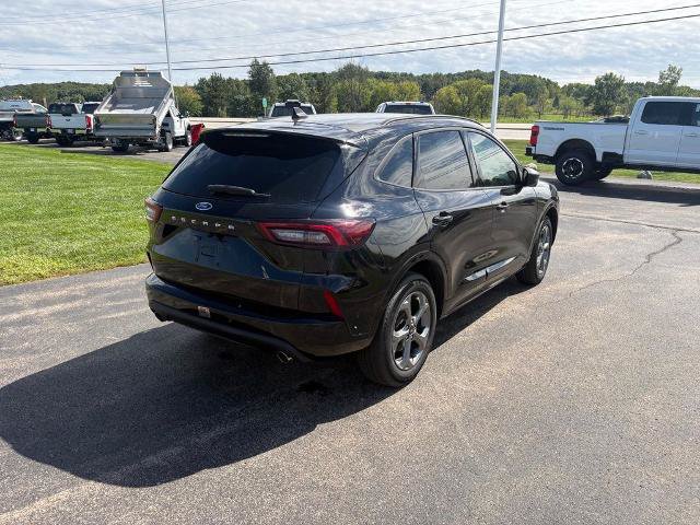 Certified 2023 Ford Escape ST-Line w/ Tech Pack #1 AWD/4WD image 7