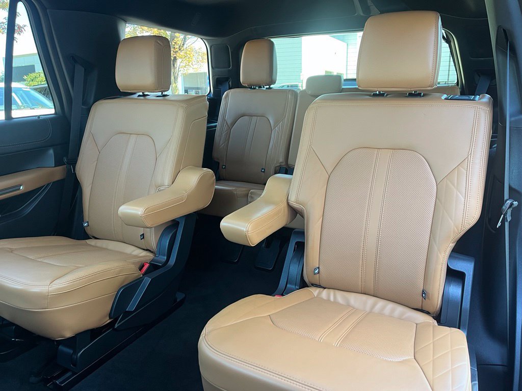 Certified 2023 Ford Expedition Platinum AWD/4WD image 14