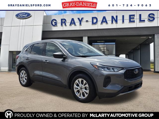Certified 2024 Ford Escape Active w/ Tech Pack #1 FWD image 1