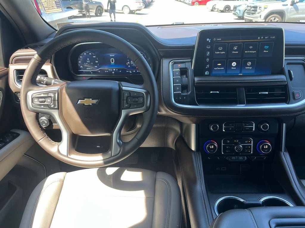 Used 2023 Chevrolet Suburban LT w/ LT Signature Plus Package AWD/4WD image 16