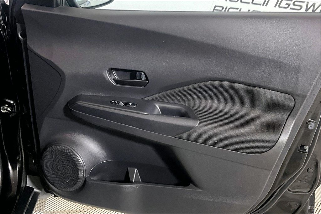 Used 2021 Nissan Kicks S FWD image 17