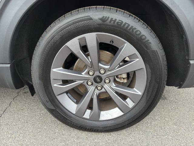 Certified 2022 Ford Explorer XLT w/ Equipment Group 202A image 23