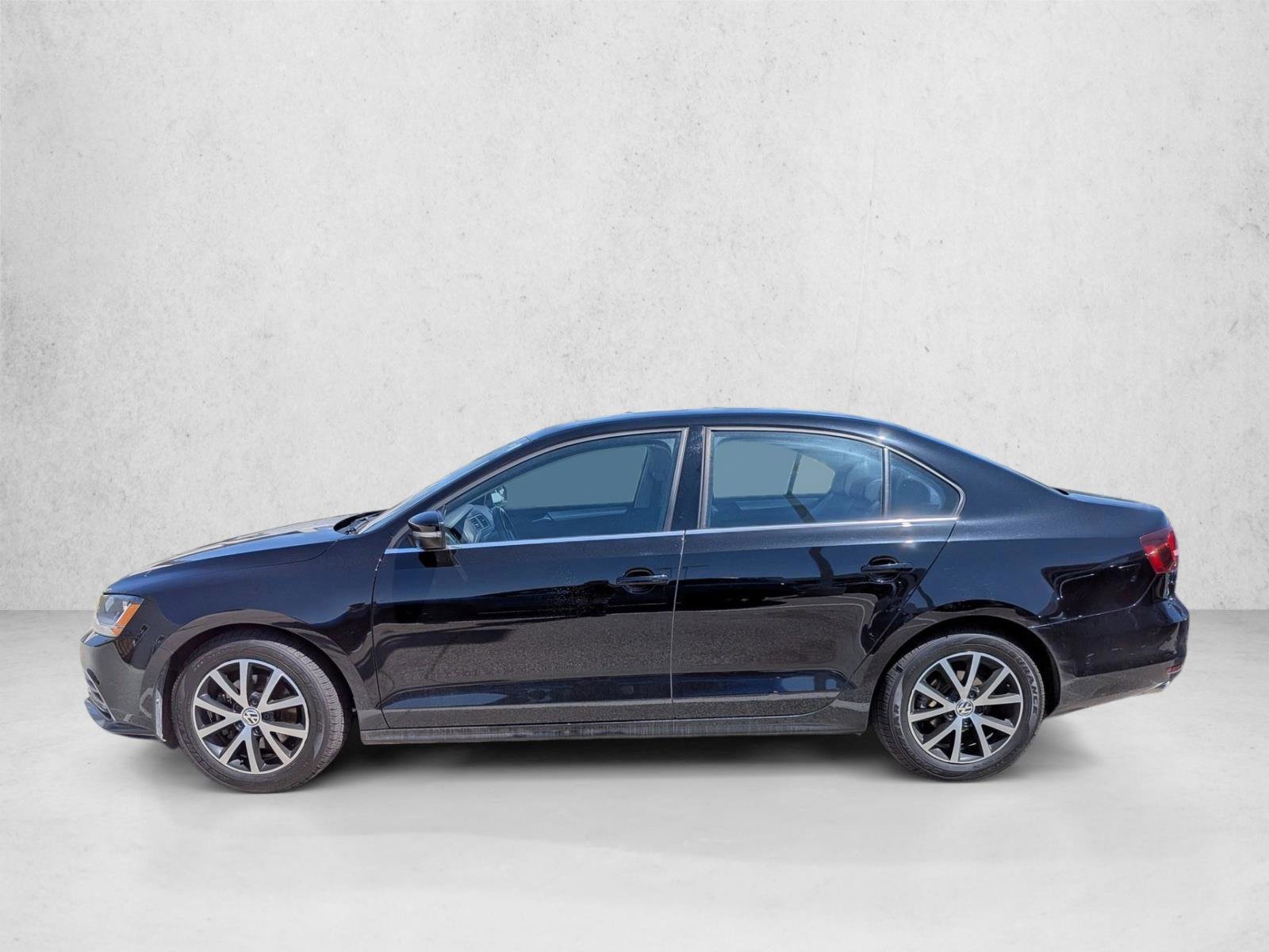 Used 2017 Volkswagen Jetta SE FWD image 5