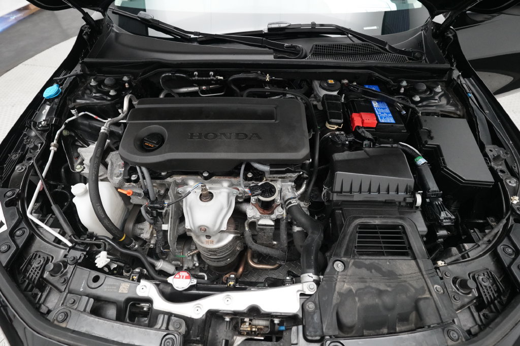Used 2025 Honda Civic LX image 3