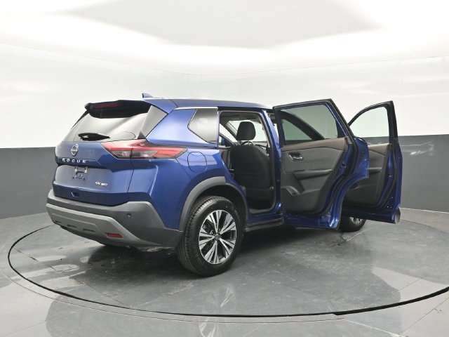 Used 2023 Nissan Rogue SV AWD/4WD image 29