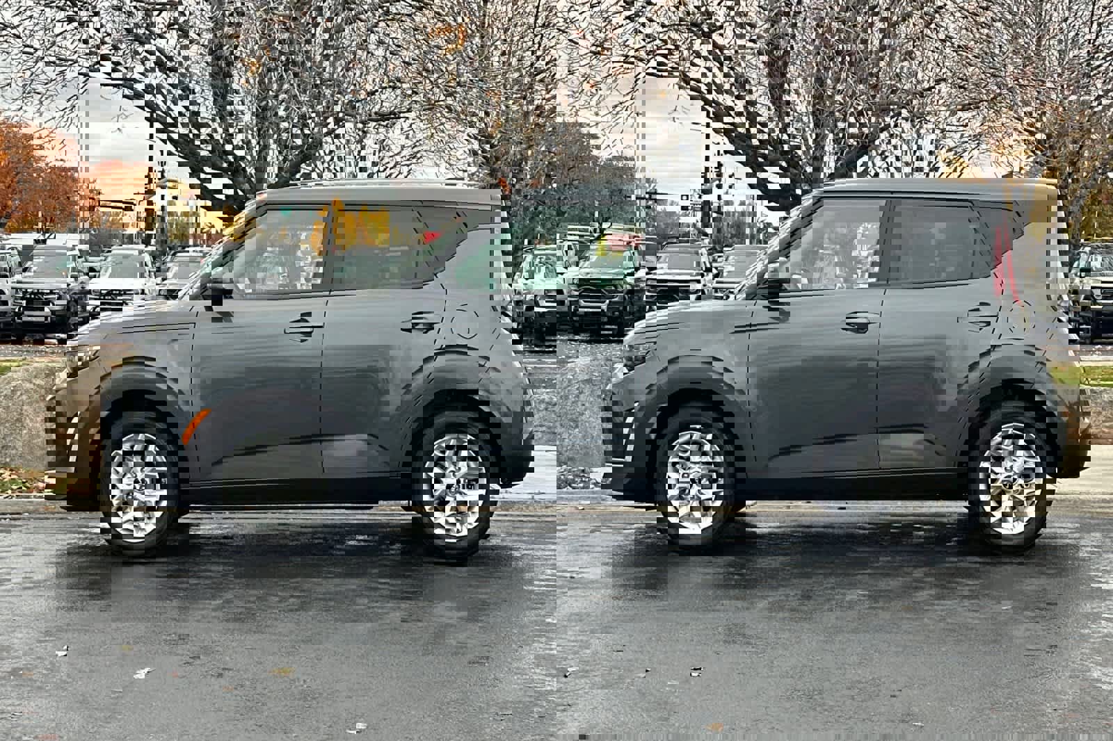 Used 2024 Kia Soul LX w/ Option Group 015 image 2