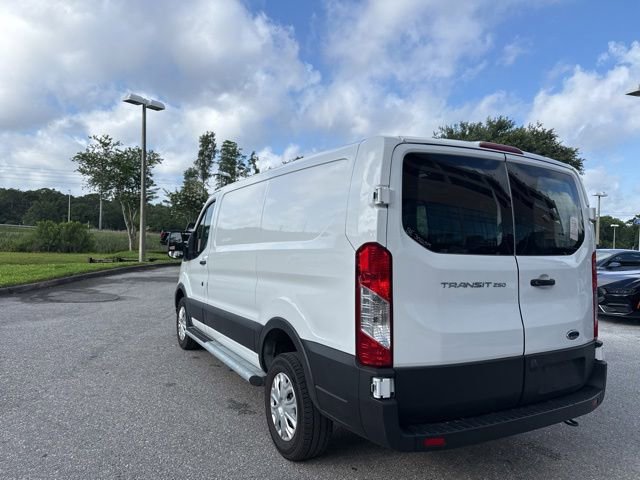 Certified 2025 Ford Transit 250 Low Roof w/ Exterior Upgrade Package RWD image 4