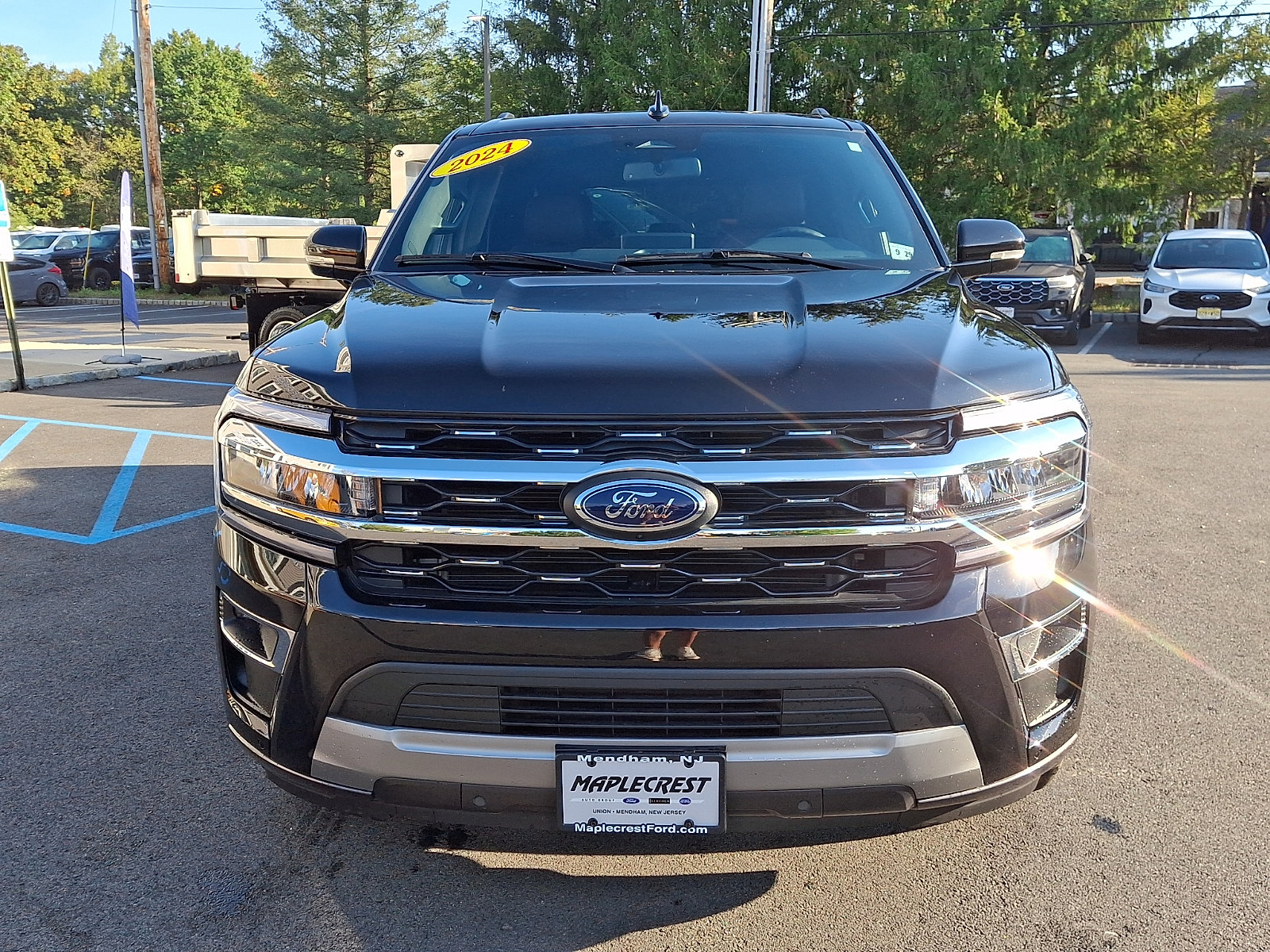 Certified 2024 Ford Expedition Limited AWD/4WD image 2