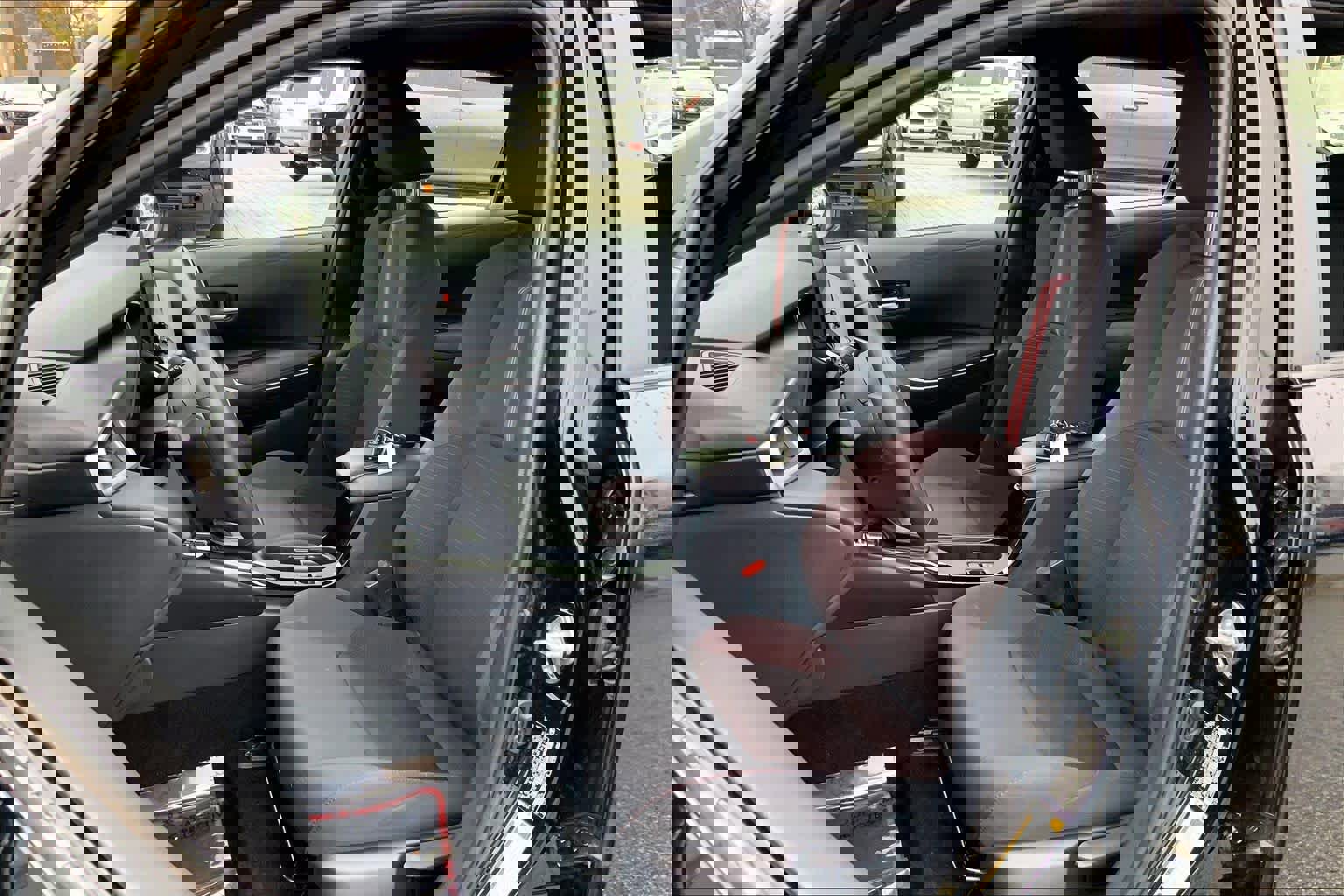 Used 2023 Toyota Corolla SE image 7