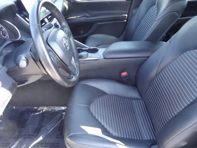 Used 2024 Toyota Camry SE FWD image 6