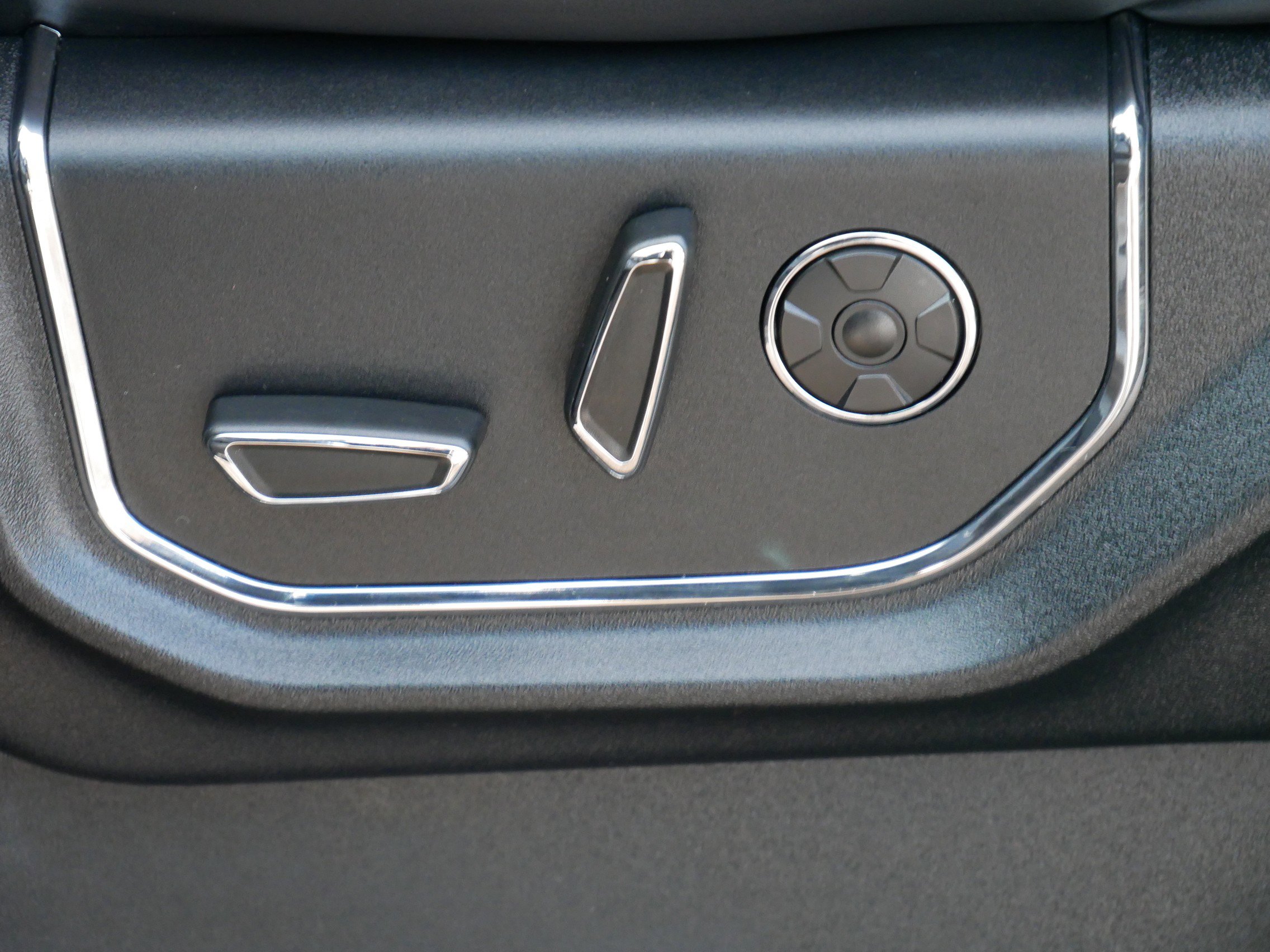 Certified 2019 Ford Expedition Platinum image 12