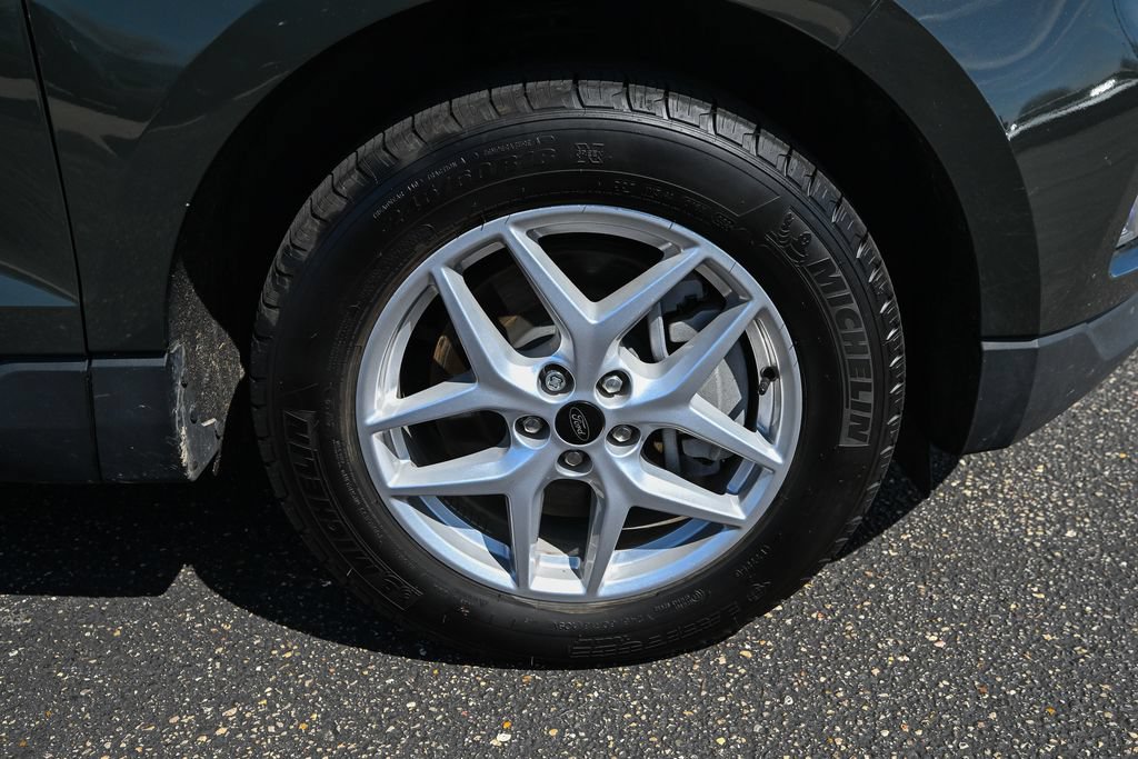 Certified 2024 Ford Edge SEL w/ Convenience Package AWD/4WD image 15