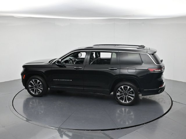 Used 2021 Jeep Grand Cherokee L Overland w/ Luxury Tech Group IV AWD/4WD image 47