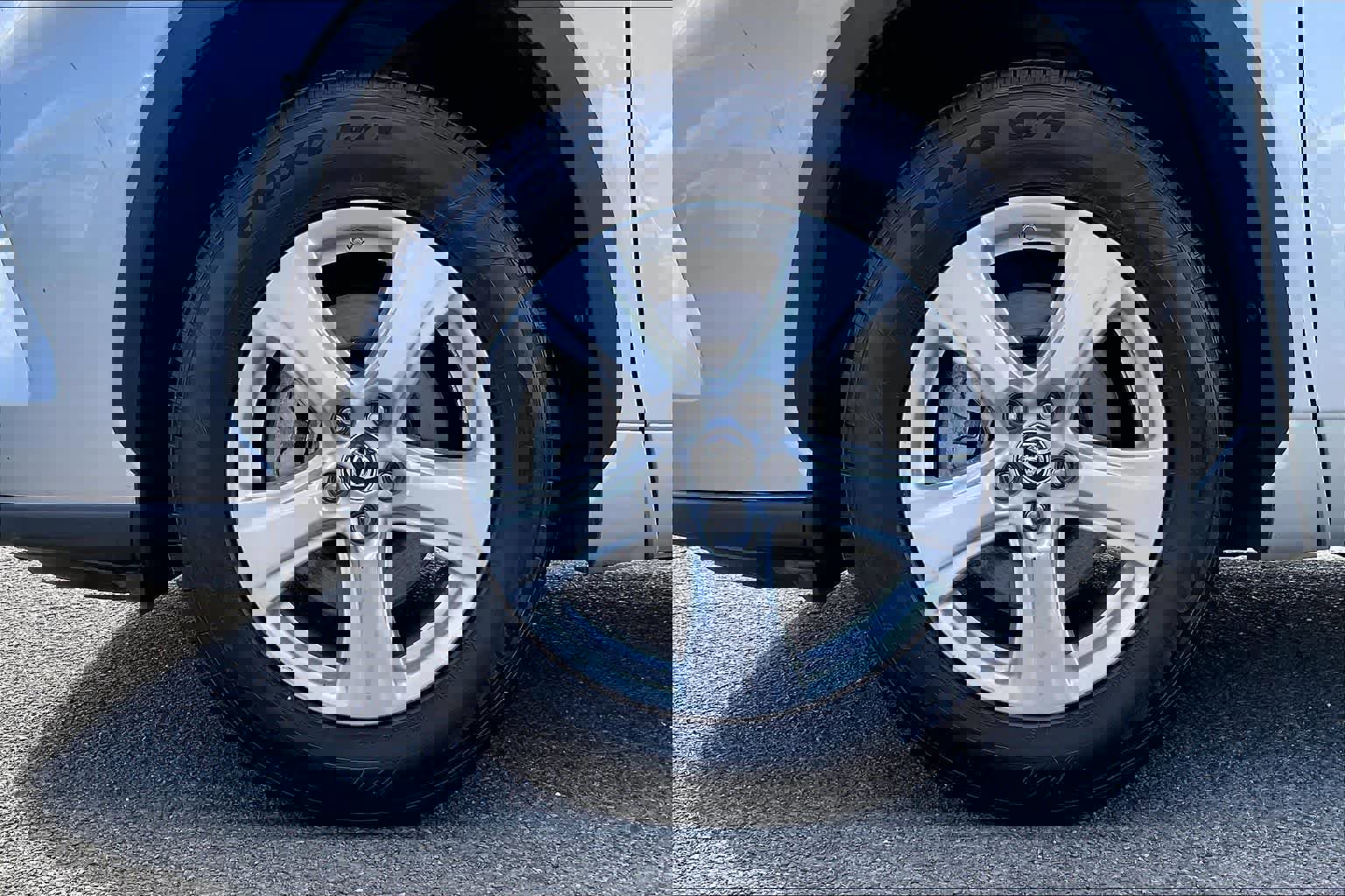 Used 2023 Toyota Highlander L FWD image 10