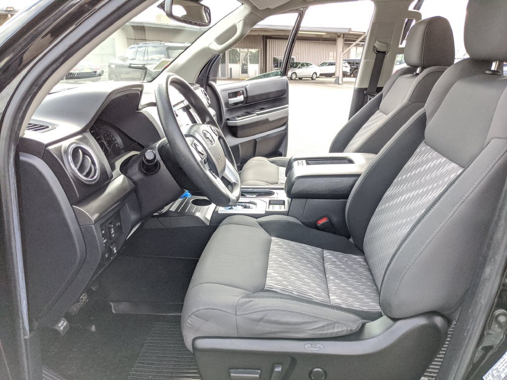 Used 2020 Toyota Tundra SR5 w/ SR5 Upgrade Package AWD/4WD image 15