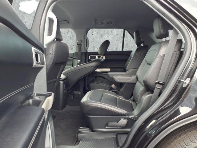 Certified 2022 Ford Explorer XLT w/ Equipment Group 202A AWD/4WD image 12
