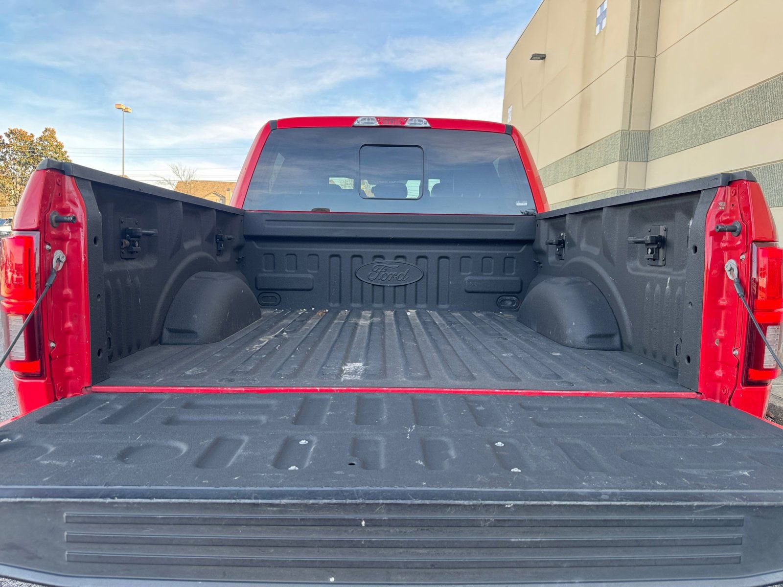 Certified 2018 Ford F150 Lariat image 17