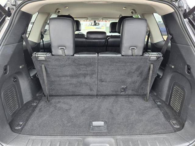 Used 2018 Nissan Pathfinder SL FWD image 18