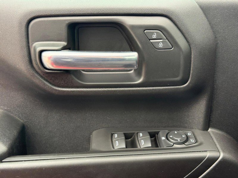 Used 2025 Chevrolet Silverado 1500 Custom Trail Boss w/ Turbomax Blackout Package image 22