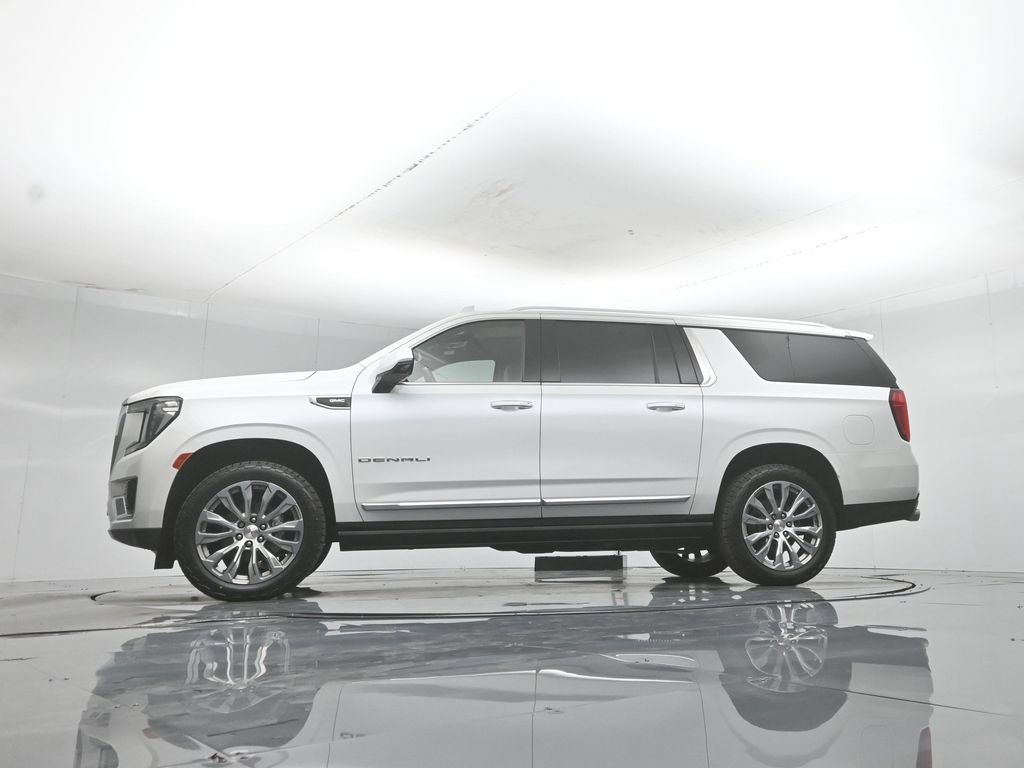 Used 2023 GMC Yukon XL Denali AWD/4WD image 53