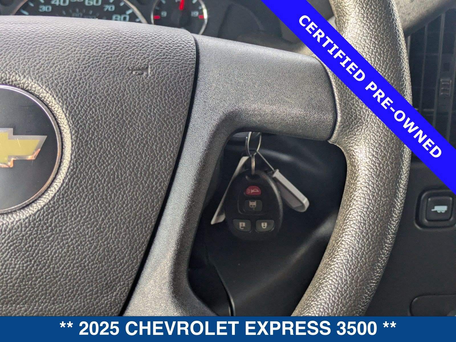 Used 2025 Chevrolet Express 3500 LT w/ LT Preferred Equipment Group RWD image 24