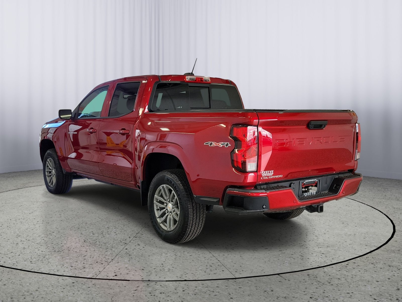 Used 2026 Chevrolet Colorado LT w/ Advanced Trailering Package AWD/4WD image 3