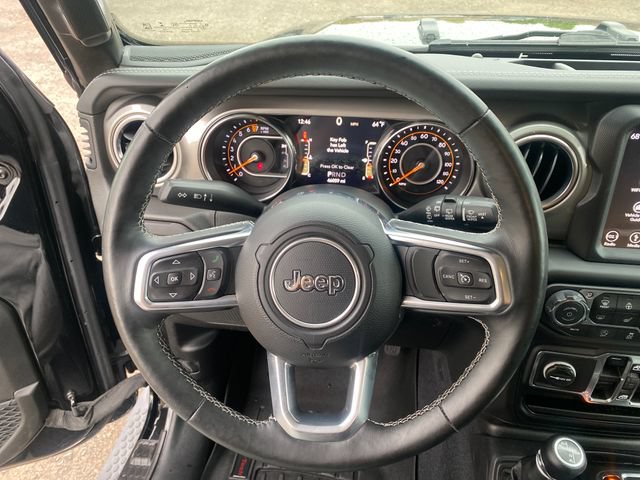Used 2019 Jeep Wrangler Unlimited Sahara AWD/4WD image 18