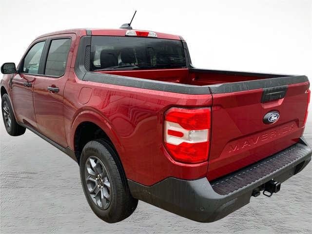 Certified 2025 Ford Maverick XLT image 3