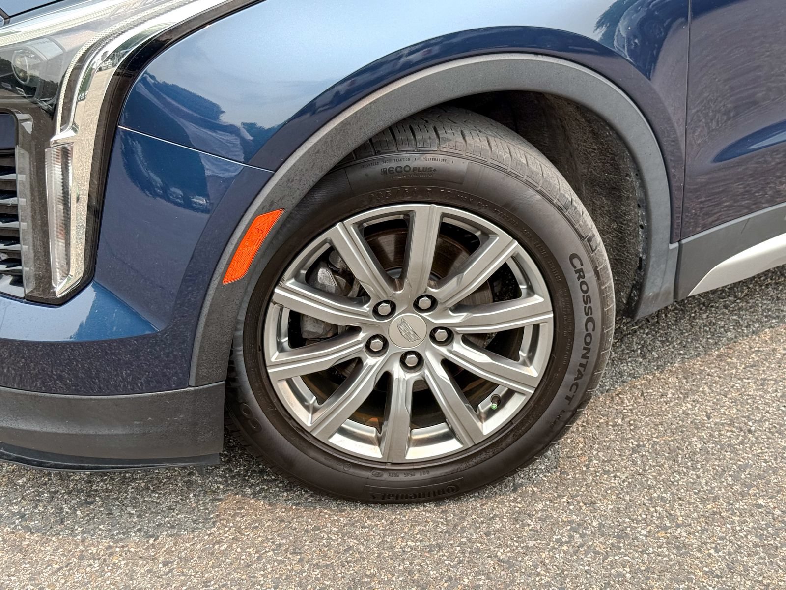 Used 2019 Cadillac XT4 Premium Luxury AWD/4WD image 11