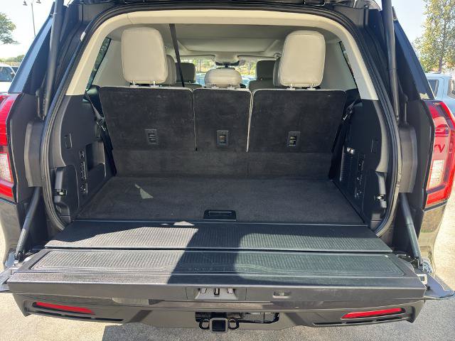 Certified 2025 Ford Expedition Active AWD/4WD image 30