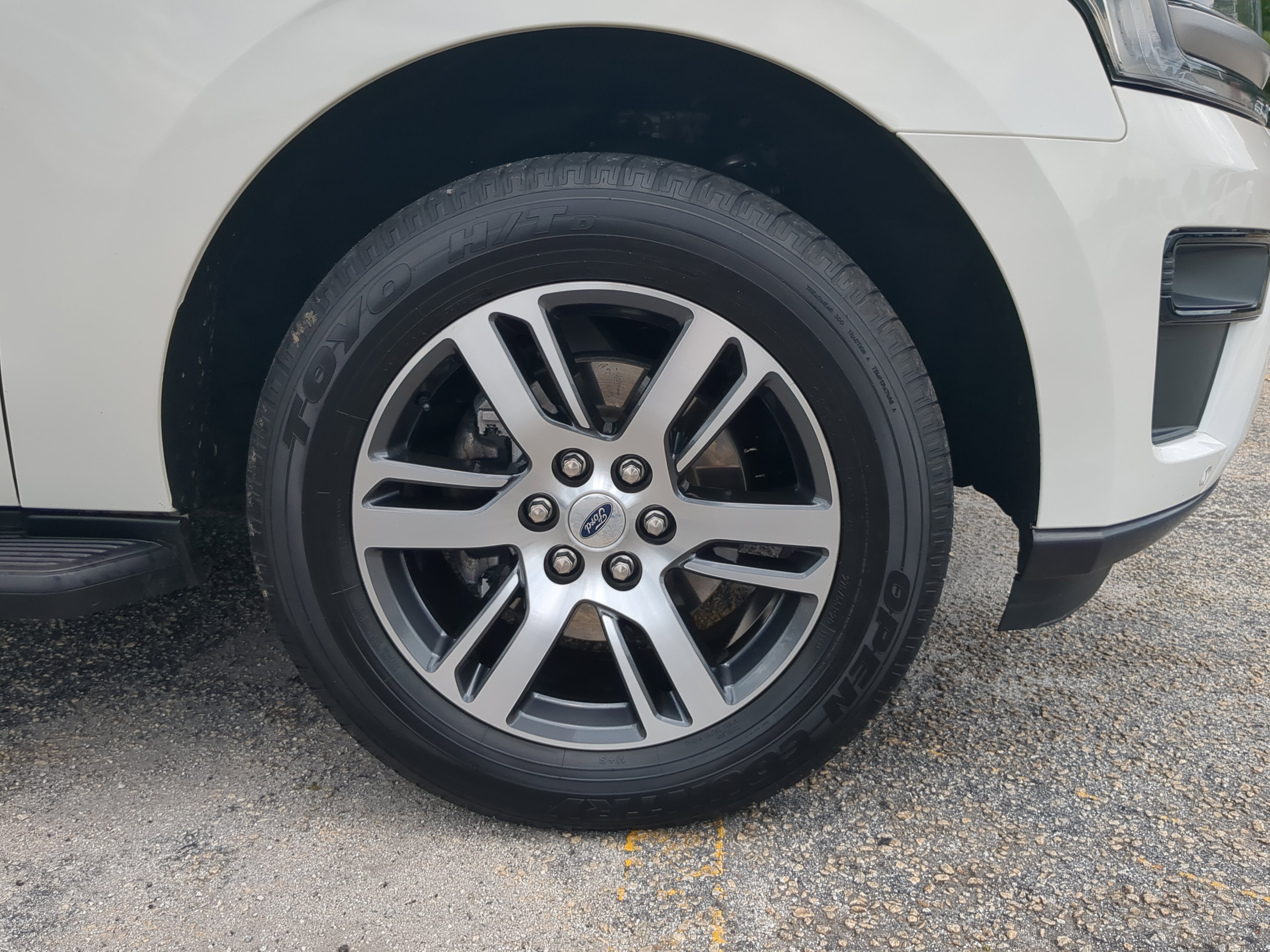 Certified 2024 Ford Expedition Max XLT RWD image 9