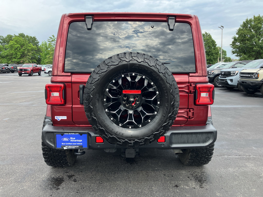 Used 2021 Jeep Wrangler Unlimited Sahara AWD/4WD image 5