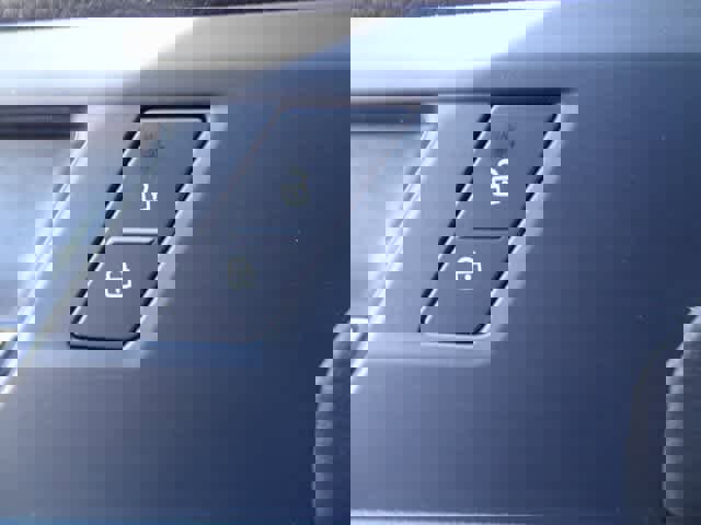 Used 2024 Volkswagen Jetta SE image 15