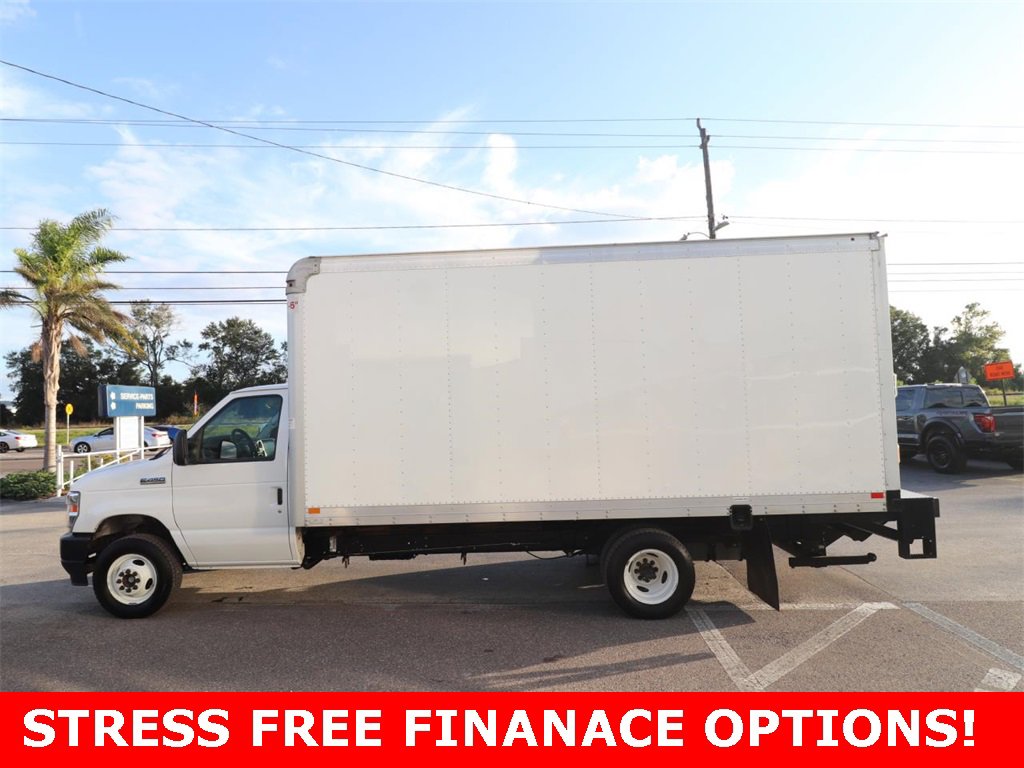 Certified 2023 Ford E-450 and Econoline 450 Super Duty w/ Power Windows & Locks Group image 10