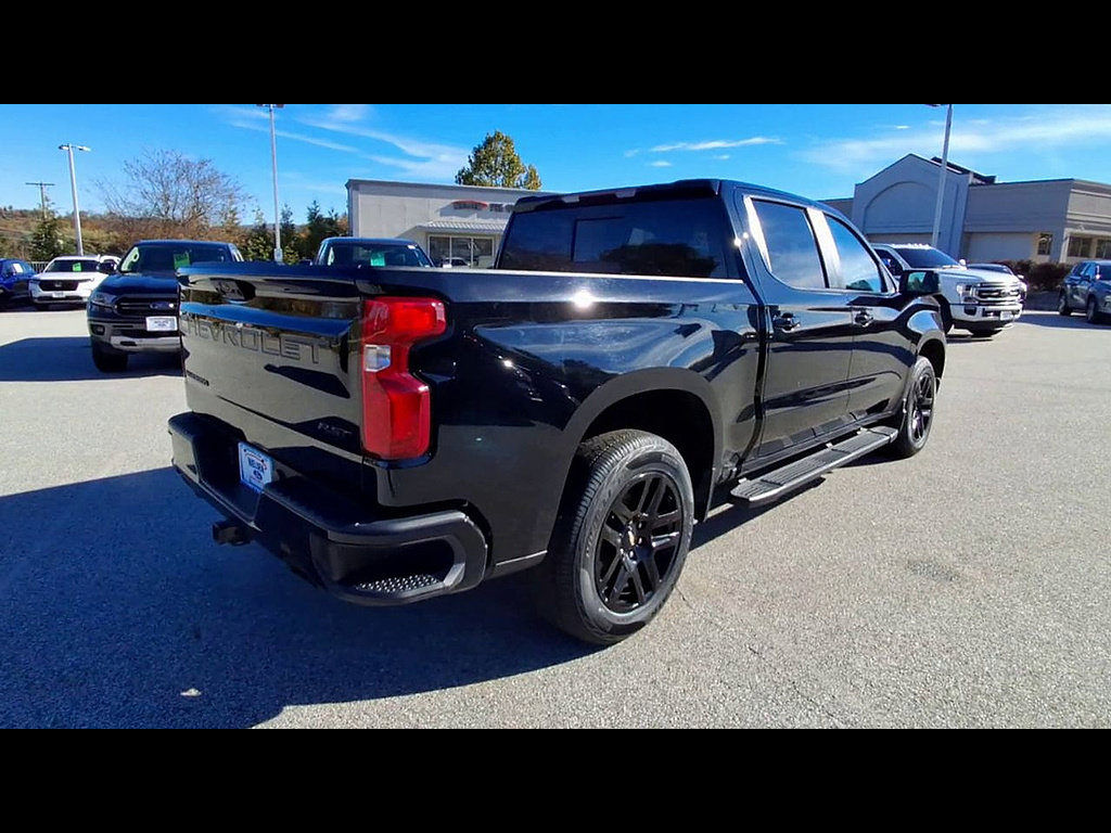 Used 2024 Chevrolet Silverado 1500 RST AWD/4WD image 8
