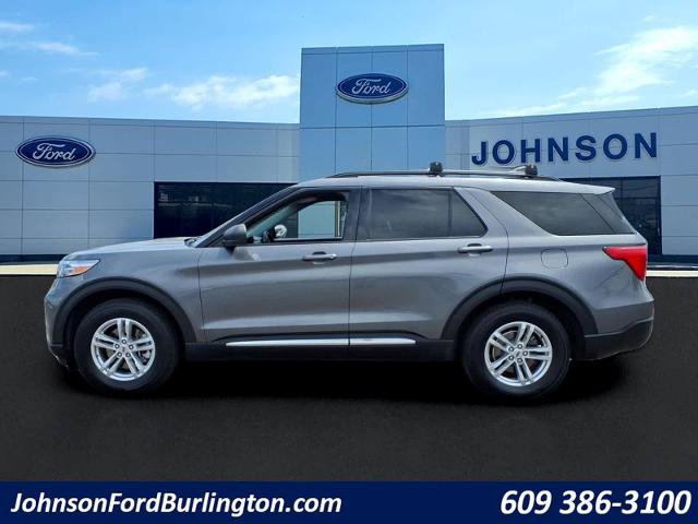 Certified 2022 Ford Explorer XLT w/ Equipment Group 202A AWD/4WD image 6