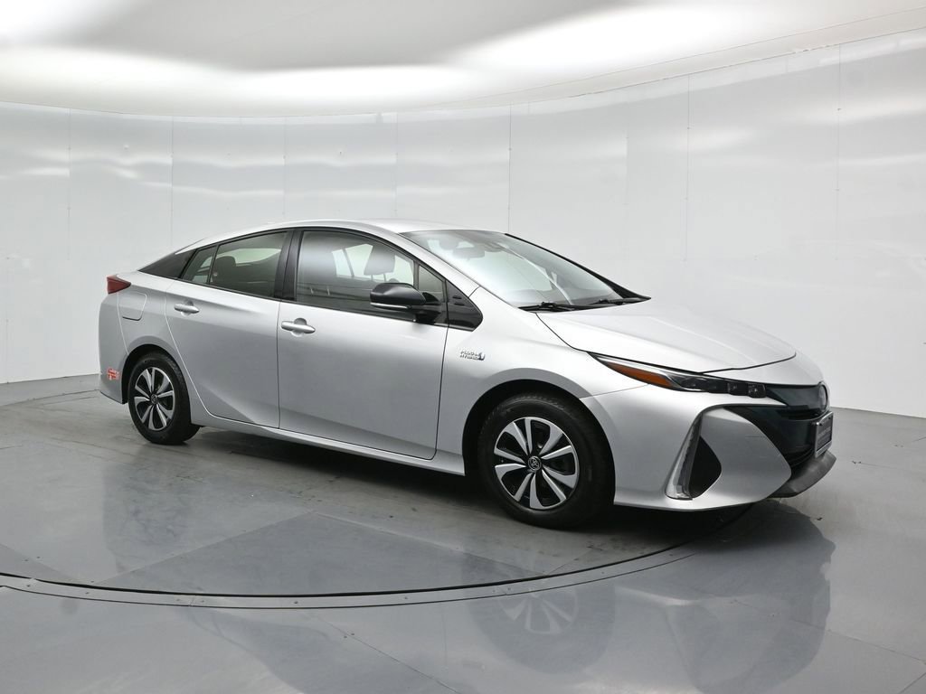 Used 2018 Toyota Prius Prime Plus w/ Carpet Mat Package FWD image 20