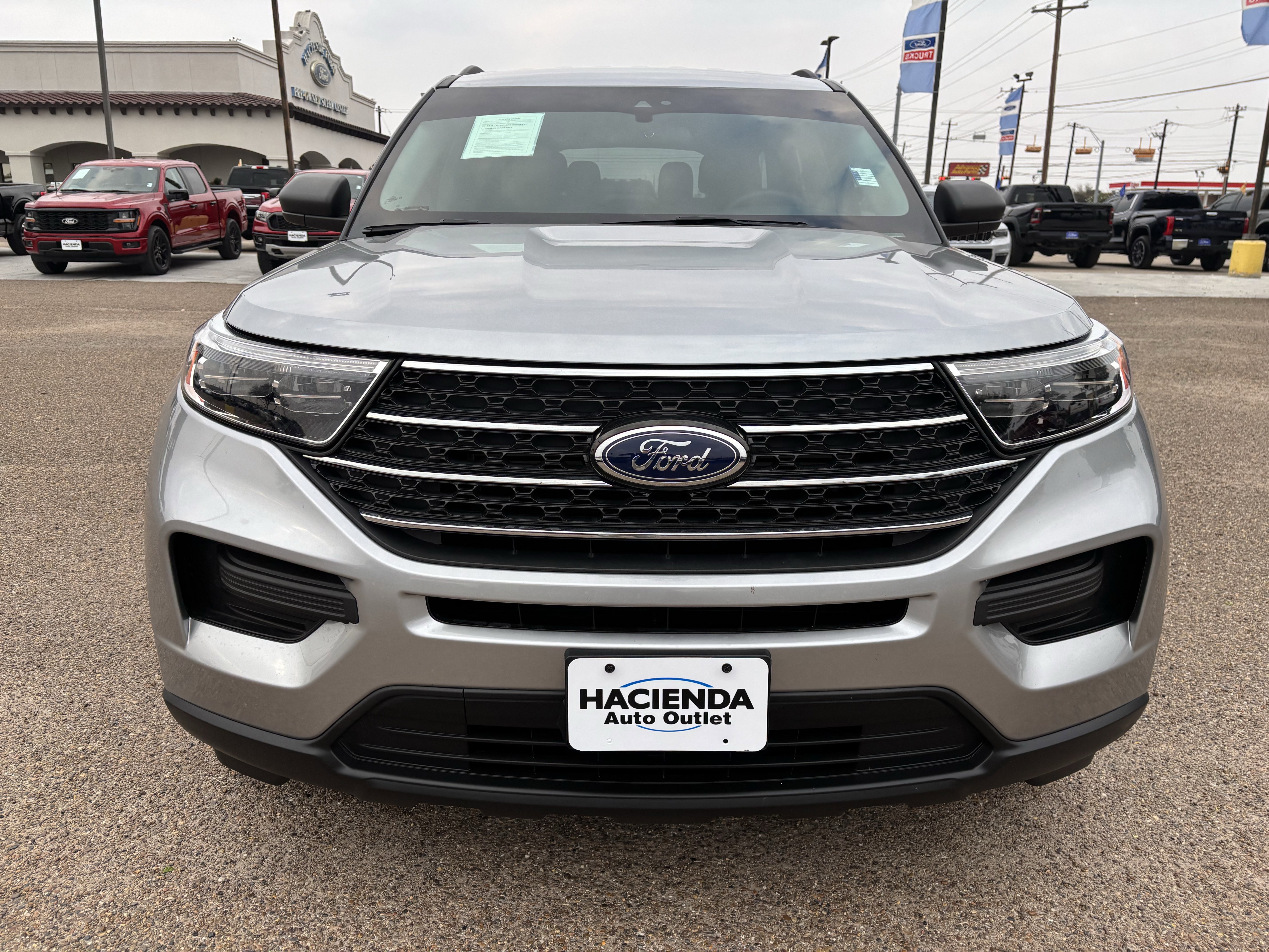 Certified 2023 Ford Explorer XLT image 7