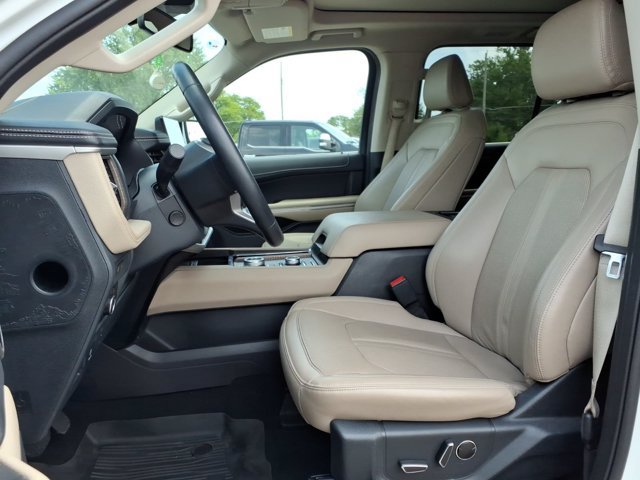 Certified 2024 Ford Expedition Max Limited AWD/4WD image 4