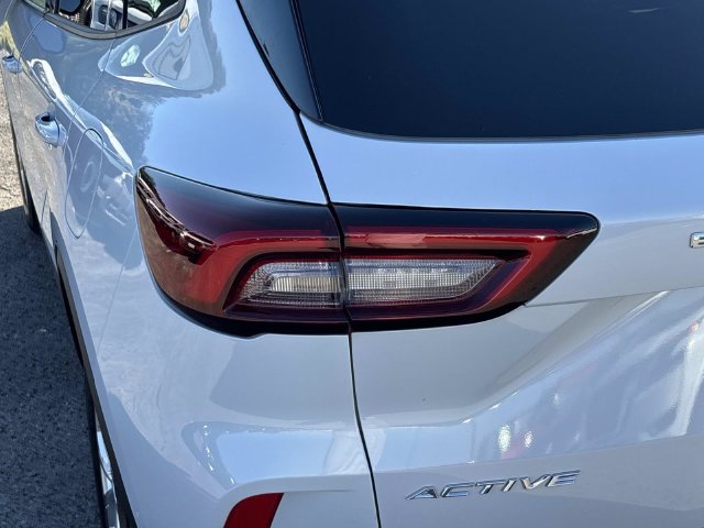 Certified 2025 Ford Escape Active w/ Tech Pack #1 FWD image 11